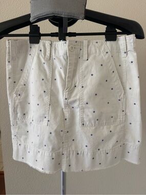 G1 Goods Women’s White Star-Print Cotton mini Skirt